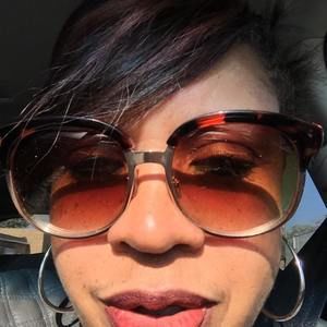 Meet your Posher, Angela